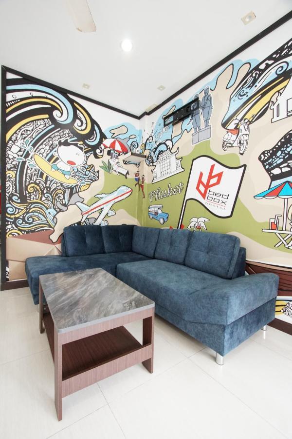 Bedbox Guesthouse And Hostel Patong Bagian luar foto