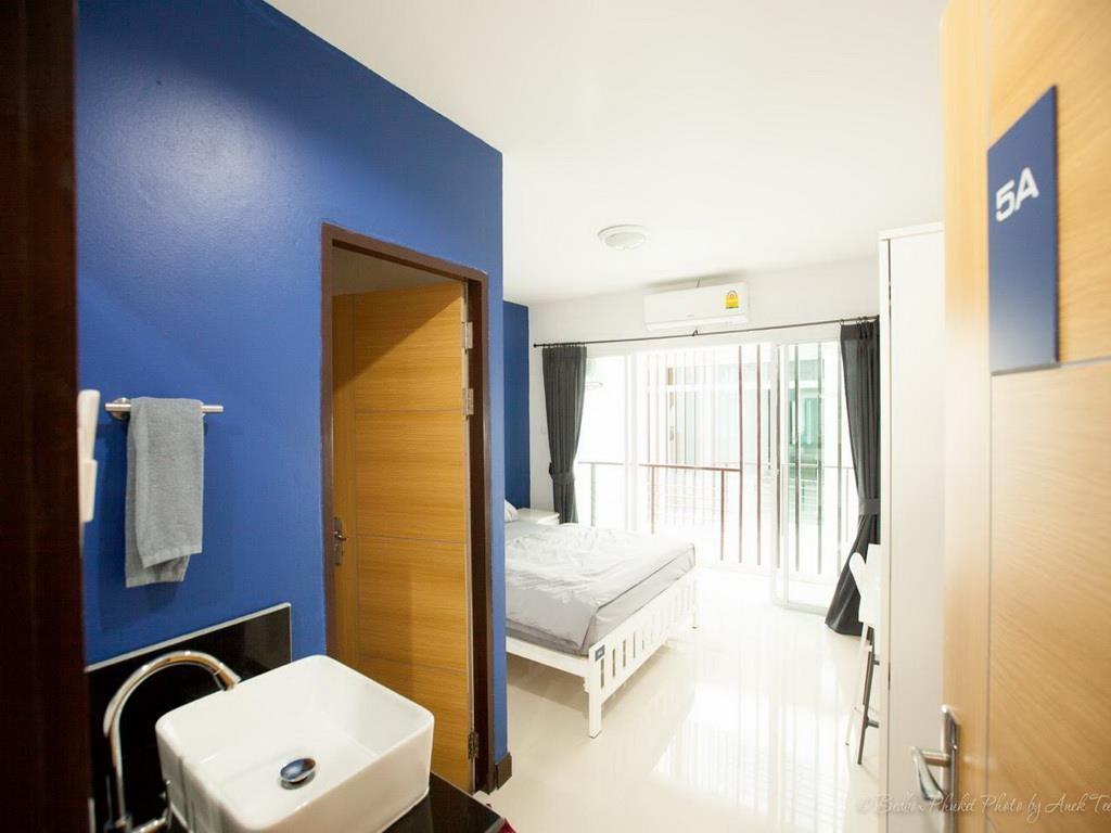 Bedbox Guesthouse And Hostel Patong Bagian luar foto